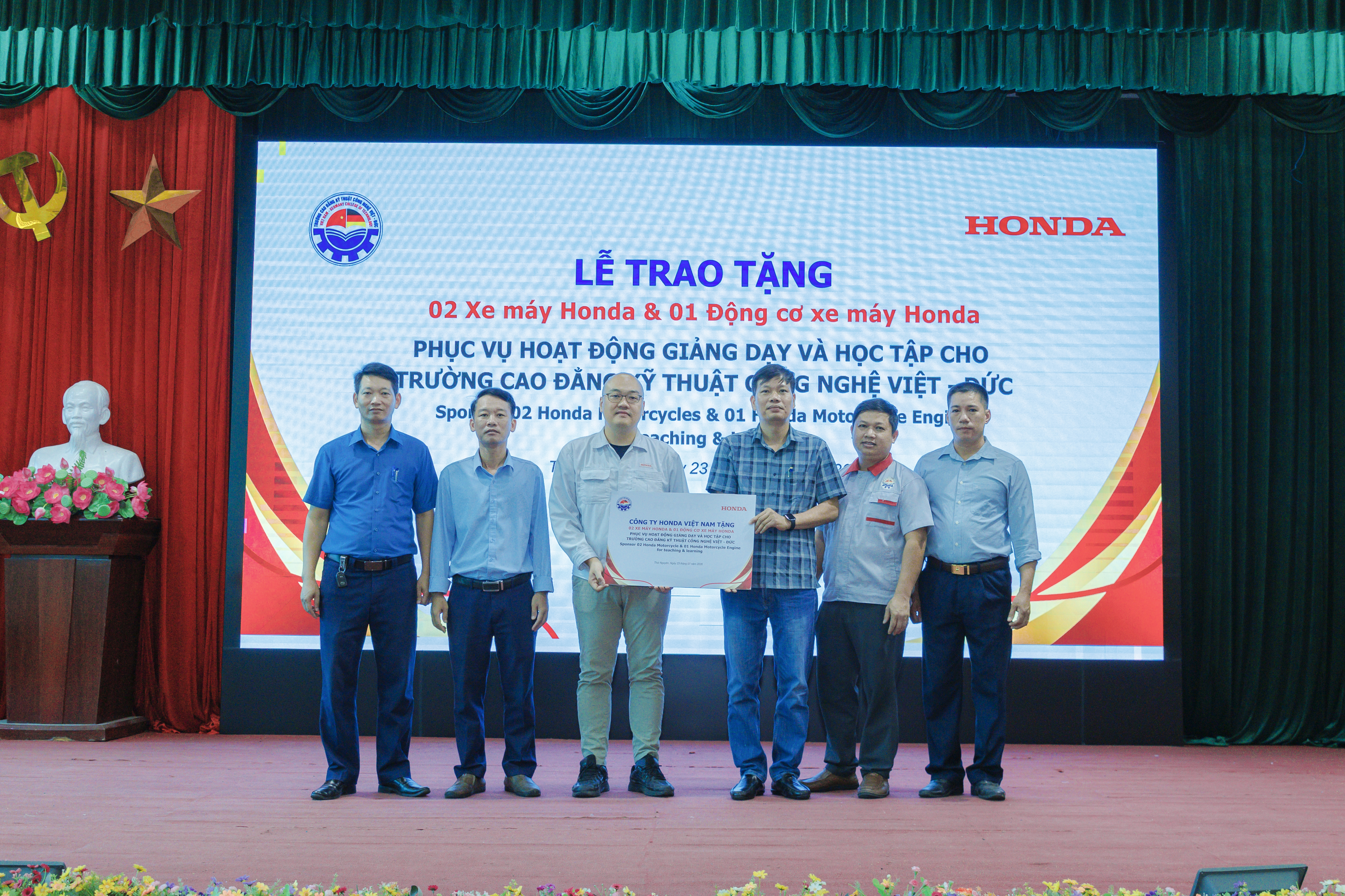 Honda Việt Nam trao tặng thiết bị thực hành, đồng hành nâng cao chất lượng đào tạo tại Trường Cao đẳng Kỹ thuật Công nghệ Việt – Đức